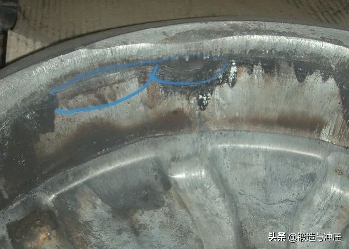 铝合金车轮锻件缺陷分析与控制(图8)